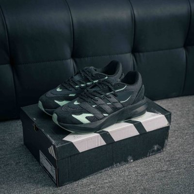 核心私 Adidas Lightblaze Mer 阿迪透气跑步鞋 货号：Jr1058 尺码：36 37 37.5 38 38.5 39 40 40.5 41
