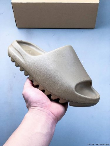 集图 Kanye West X Yeezy Slide“Resin”椰子拖鞋 侃爷再度联乘！采用Eva泡棉式一体成形鞋模#配置鞋底凹埳设计亦提供缓震及抓地力！超