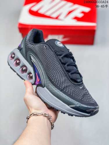 公司级nike Air Max Zoom 耐克2024全新气垫跑鞋 #全新鞋款在同侧采用了仓式的设计 不仅有防滑耐磨性功能 还搭配了周围一圈柔软的泡棉材质 提供