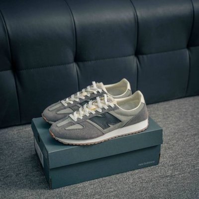 核心私 new Balance 新百伦 U471 复古休闲鞋 正确长绒鞋面 正确头层皮 N 字Logo 真皮纹理清晰可见 高弹大底 正确半透油蜡试脚纸 正确中底