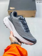 公司级北面The North Face Altamesa 300 圆头系带 减震 耐磨 低帮 徒步鞋 兼具高效缓震与稳定性能 采用轻质柔软的Dream发泡中底科