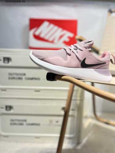 Nike Viale 伦敦五代 四季款休闲运动跑鞋 鞋面采用针织双网面透气舒适面料，鞋底采用超轻泡棉柔软缓震防滑耐磨性能，脚感无敌 Aa2172 E730 #3