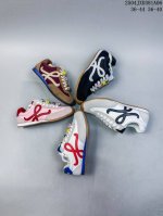 Loewe罗意威 Ballet Runner 2.0小牛皮 圆头系带 低帮 生活休闲鞋 罗意威全新版大头运动鞋Ballet Runner2.0，以其独特的设计和