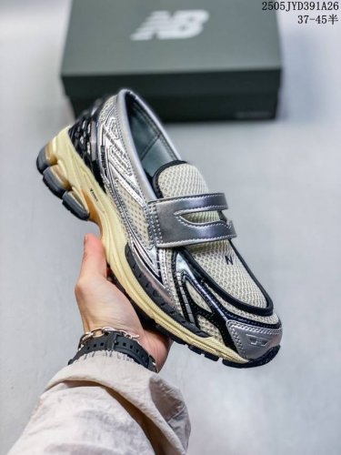 新百伦 新款 New Balance 1906L 一脚蹬缓震乐福鞋款 厚底增高百搭运动休闲鞋 New Balance 话题十足的乐福鞋款 1906L 1906