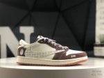 Nike Sb Dunk Low 原装头层材料 独家版型蒸餾加工 帶來的是更好的视觉和脚感体验 大厂纯原品质出货 清洁度 电绣工艺 皮料切割干净无任何毛边 细节