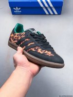 130 真标半码！Adidas Samba Og 经典鞋款 adidas 近70年的经典Samba Og 修长的鞋楦,略微尖尖的鞋头,翻毛皮的鞋头拼接,这些我们