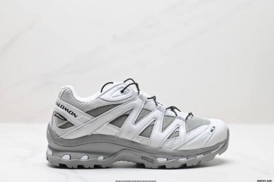 公司级salomon Xt-Quest Adv Beige “ 萨洛蒙 探索者系列户外越野跑鞋 410588 28鞋面采用sensifit贴合技术 全方位贴合包