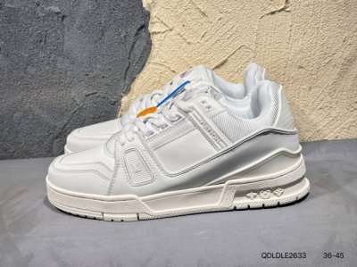 新品上市实拍 耐克Nike Dunk Low 板鞋 Sb系列 经典百搭休闲运动板鞋加厚鞋舌的填充 使舒适性大大提升 同时也更方便穿脱中底部分则加入了脚感柔软舒适