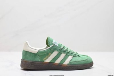 公司级Adidas Handball Spezial 官方正确版本 阿迪达斯经典款 复古休闲板鞋 全鞋采用反毛皮制作 牛筋耐磨大底 承载青春情怀的板鞋 经典三条