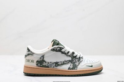 公司级Aj1倒勾Travis Scott X Air Jordan 1 ” Reverse Mocha “ Aj1乔1 Ts 闪电 联名倒钩 低帮文化篮球鞋 完