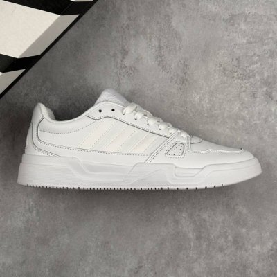 本地 核心私 公司级Adidas Lite Baller 阿迪达斯 织物合成革 舒适百搭平衡透气低帮板鞋 鞋头出色设计 塑就出众贴合感 稳固的后跟贴合足部曲线设