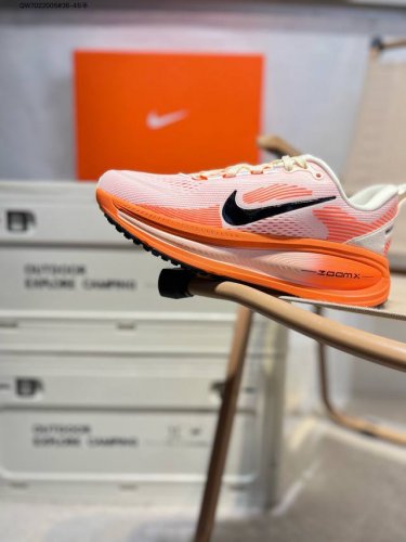 耐克 Nike Air Zoomx Vomero 18代耐克登月减震跑步鞋 货号 Hm6804 Qw70 5#36-45半