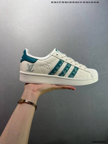 公司级Adidas Originals Gazelle Indoor 三叶草休闲防滑耐磨低帮板鞋 纯原版本 鞋头出色设计 塑就出众贴合感 稳固的后跟贴合足部曲线