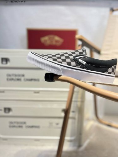Vans 万斯一脚蹬棋盘格运动休闲板鞋 工艺：硫化1:1 重量1:1、真标、原钢印、材质标、鞋型标、合格证 C7132638#35-44半
