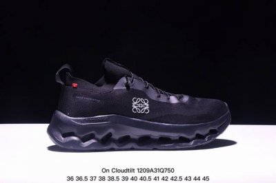 公司级on昂跑cloudtilt 罗意威 联名轻量运动休闲鞋！杨幂同款，脚感很舒服，鞋底柔软且包裹性好，上脚显腿长，不用系鞋带很方便～ 不管休闲还是运动都很百搭