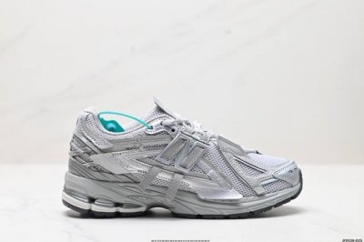 公司级New Balance M1906系列复古单品宝藏老爹鞋款 公司级版本复古元素叠加 质感超级棒 楦版型材料细节做工精细 作为Nb最经典的档案鞋型之一 与2
