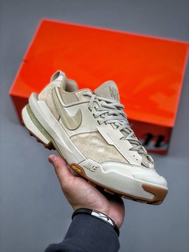 Sacai X Nike Zegamadome Sp 联名款 机能风低帮生活休闲鞋 货号：Hq8618-101 尺码：36 36.5 37.5 38 38.5