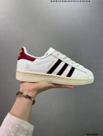 140 Adidas Originals Superstar Cny 蛇年限定 低帮贝壳头板鞋 潮流百搭 防滑耐磨 货号: Jr8036 号码: 35-45 I