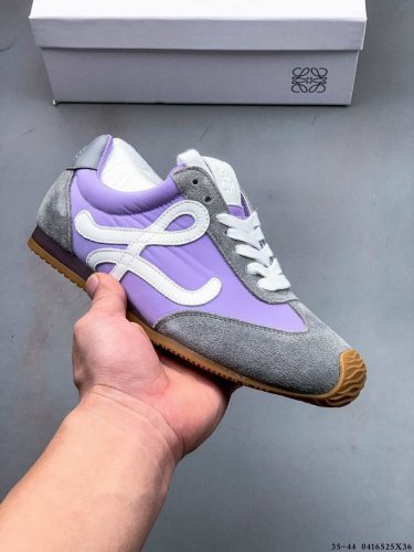 公司级！Loewe罗意威 Ballet Runner 小牛皮 圆头系带 低帮 生活休闲鞋 罗意威全新版大头运动鞋Ballet Runner ，以其独特的设计和舒