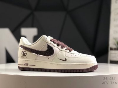 公司级带半码 耐克 Nike Air Force 1 '07 Low 空军 号一 帮低 运鞋动 休鞋闲 边折针车 工难艺大度 原头楦原板纸 原鞋装盒 制定五配金