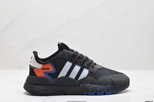 公司级阿迪达斯三叶草 Nite Jogger 经典运动跑鞋 夜行者 复古跑鞋原厂材料 原厂大底 私家独模 网布搭配麂皮拼接打造鞋面 极具复古风格鞋头及鞋跟点缀3