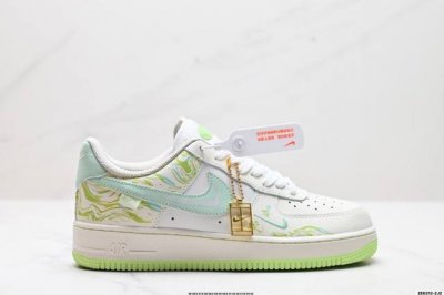 公司级Nike Air Force 1‘07 Lv8 原楦头原纸板 打造纯正低帮空军版型 专注外贸渠道 全掌内置蜂窝气垫 原盒配件 原厂中底钢印、拉帮完美 货号