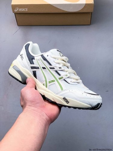 Asics 亚瑟士 Tiger Gel- 户外越野休闲运动跑步鞋。透气网眼鞋面配合部分合。最初受到摩托车光滑线条的启发，这款鞋旨在强调速度的概念 0425127