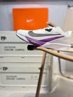 Nike Zoom Rival Fly 4 耐克超弹轻盈跑步鞋 实拍首发 #鞋款搭载 Flyknit 材料 打造出众弹性 易于穿脱。采用React技术 轻盈耐穿