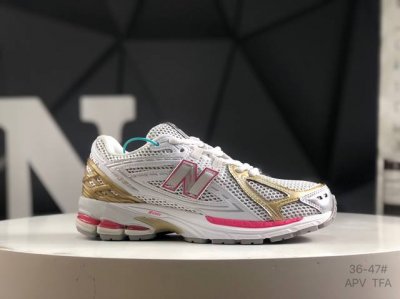 new Balance U1906系列 复古单品宝藏老爹鞋款 公司级 复古元素叠加 质感超级棒 楦版型材料细节做工精细 作为Nb最经典的档案鞋型之一 与 2一样