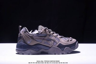 200公司级Asics Gel-Pickax 公司级版本 亚瑟士运动休闲透气专业跑鞋 采用工程弹性双层再生针织密度鞋面材质 后跟3D可视Gel缓震乳胶物料 升级