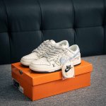 核心私 Nike Dunk 全套原楦原模倾力打造完美版型 独家原厂航空铝磨具打磨大底 鞋头坡度极致还原 无解鞋型 原盒原配 圈内天花板工艺 原厂冲刀 超高清洁度