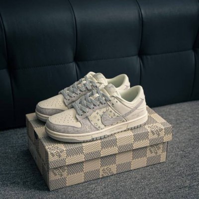 核心私 Nike Dunk 全套原楦原模倾力打造完美版型 独家原厂航空铝磨具打磨大底 鞋头坡度极致还原 无解鞋型 原盒原配 圈内天花板工艺 原厂冲刀 超高清洁度