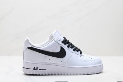 公司级Nike Air Force 1‘07 原楦头原纸板 打造纯正低帮空军版型 专注外贸渠道 全掌内置蜂窝气垫 原盒配件 原厂中底钢印、拉帮完美 货号:Zh0