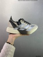 公司级Ad Adizero Adios 4 M轻盈跑鞋 耐磨减震专业跑步鞋 冲向目标，一路向前，不断挑战和突破自我 无论是平时训练还是马拉松，让这款Adidas