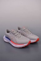 Asics Gel-Jadeite 3 纯原版本 亚瑟士运动休闲透气专业跑鞋 Asics Gel技术 可提供柔软的缓冲体验 它使用Nyla-Sheen合成纤维面