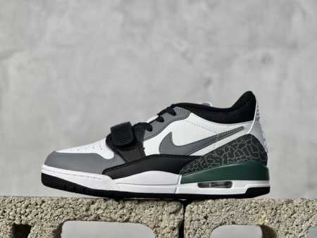 Pb版 Air Jordan Legacy 312 经典配色 有着交错结合的设计，它的名字就展现出它所包含的鞋款元素，312 分别对应了 Air Jordan - 点击图像关闭