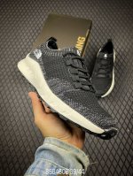 B The North Face Cedar Measa 北面系列轻便套袜式一脚蹬跑鞋 户外运动抓地耐磨休闲鞋 飞织鞋面透气性强 贴脚舒适度极好 ，超级减震抗疲