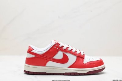 公司级耐克nike Dunk Low 扣篮系列 复古低帮休闲运动滑板板鞋 采用脚感柔软舒适zoomair气垫 有效吸收滑板等极限运动在落地时带来的冲击力 为街头