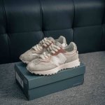 核心私 New Balance Nb327系列复古休闲慢跑鞋 货号：U327Wtl 尺码：36 37 37.5 38 38.5 39 40 40.5 41 42