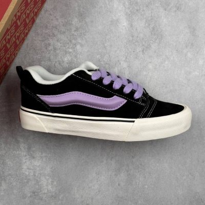 本地 核心私 万斯 Vans Knu-Skool 面包鞋 坎普尔 茱利安系列低帮复古硫化休闲运动板鞋“肥胖版大Logo” 要说整个年最为热门的鞋型之一， 面包鞋