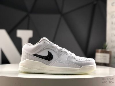 220 Air Jordan Stadium 9O Stadium 蛇年限定 Jordan Stadium 90充满了对Tinkerhathield 原创设计的