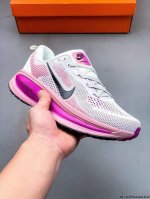 Nike Air Zoom Vomero 18 缓震透气休闲慢跑鞋 新版Vomero结合全新Zoomx和Reactx泡绵 提供双重缓震效果 铸就非凡迈步体验 0