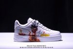 真标耐克Nike Air Force 1“07空军一号低帮百搭休闲运动板鞋。柔软、弹性十足的缓震性能和出色的中底设计，横跨复古与现代的外型结合，造就出风靡全球三