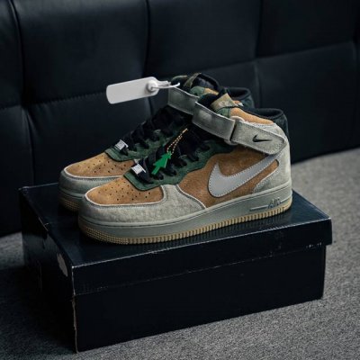 Air Force 1 原装级别 原楦头原纸板 打造纯正空军版型专注外贸渠道 全掌内置蜂窝气垫 原盒配件 原厂中底钢印、拉帮完美 货号：Cq5059 118 尺