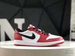 公司级带半码 耐克 乔丹Air Jordan 1 Low Aj1 乔1 乔丹1代Aj1 低帮复古文化休闲运动篮球鞋。该鞋款从 1985 年元年款汲取设计灵感，焕