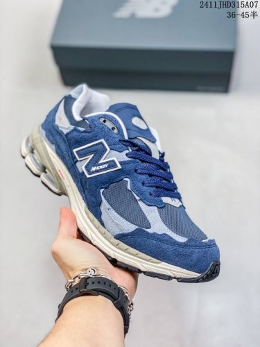公司货新百伦New Balance ML2002 系列复古老爹风 男女情侣百搭慢运动 采用拼接网眼织物鞋面 后跟搭载外露缓震胶 尺码：36-45半 编码：11J