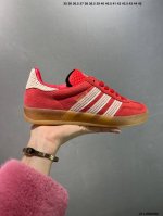 170 公司级Adidas Originals Gazelle Indoor 复古单品 自1960年代发售以来，“Gazelle”系列凭借其古典复古魅力，一直备
