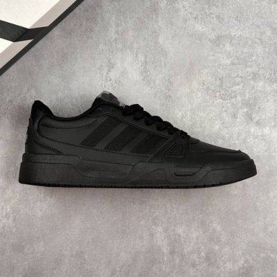 本地 核心私 公司级Adidas Lite Baller 阿迪达斯 织物合成革 舒适百搭平衡透气低帮板鞋 鞋头出色设计 塑就出众贴合感 稳固的后跟贴合足部曲线设