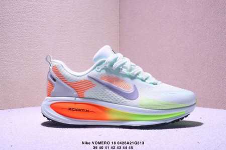 Nike Vomero 18 耐克 舒适减震防滑 低帮跑步鞋 全掌Reactx泡绵中底 前掌和后跟还配备了Air Zoom气垫单元 据说跑起来更快更舒适哦 这次 - 点击图像关闭