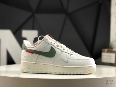 160 耐克 Nike Air Force 1 ’07 空军一号低帮百搭休闲运动板鞋。 官方货号：Hv5979 130 尺码：如图 Ttf Tla